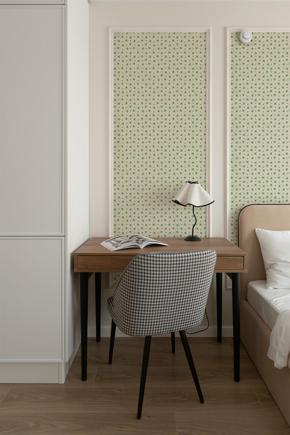 Lucky Clover | Pastel Yellow
