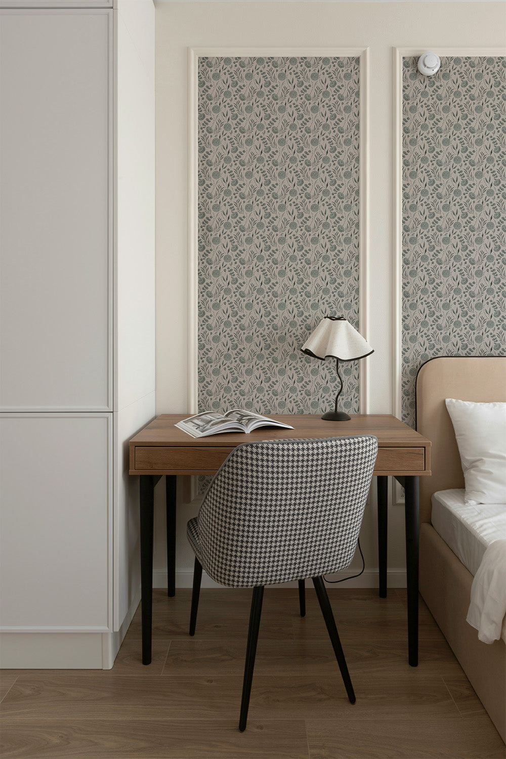 Buttercup Flower | Blue Taupe