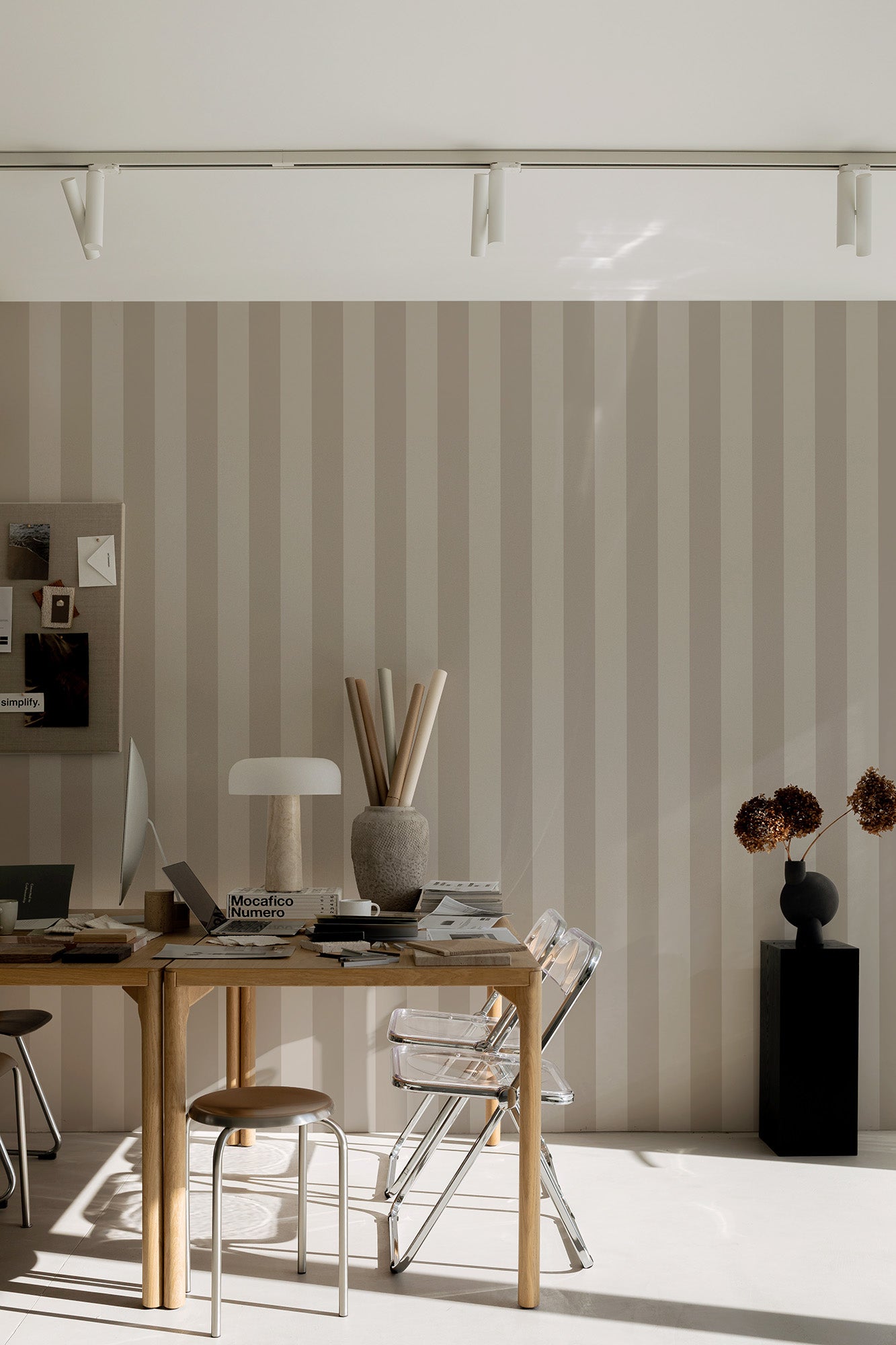 Symmetrical Stripes | Beige